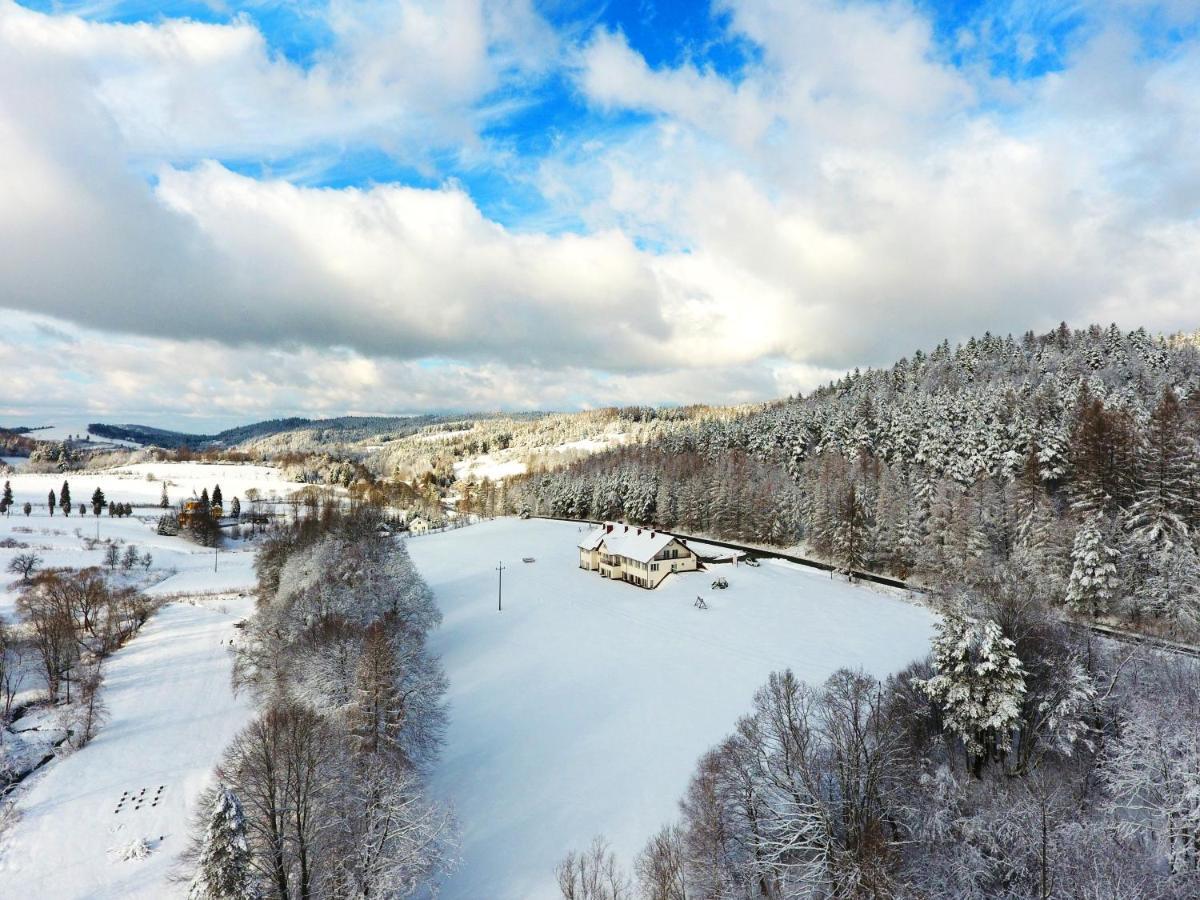 Dwor I Dworek Leszczowate Wellness & Spa Ustrzyki Dolne Exterior foto